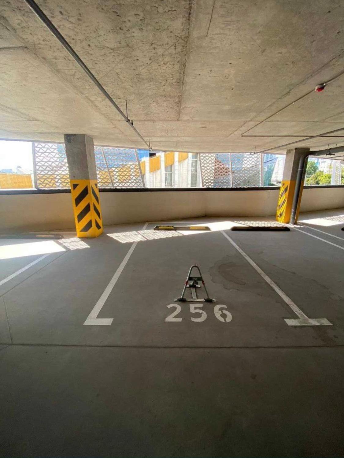 New Apart Lesi Ukrainky Blvd And Olimpiyska And Kreshchatyk And Manhattan City With Parking Kiev Ngoại thất bức ảnh